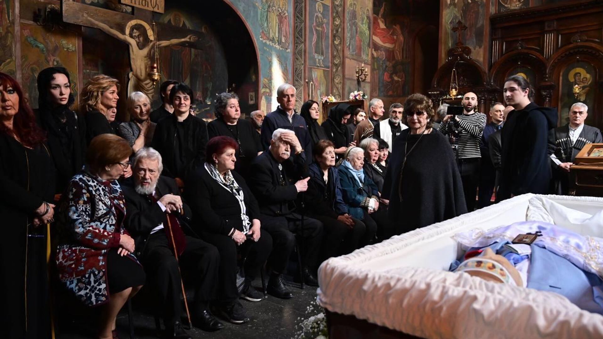 Панихида по Зурабу Церетели в Дидубийской церкви в столице Грузии - Sputnik Грузия, 1920, 26.04.2025