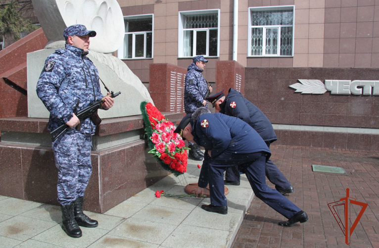 Приведение к присяге новых сотрудников Росгвардии состоялось в Новосибирске 