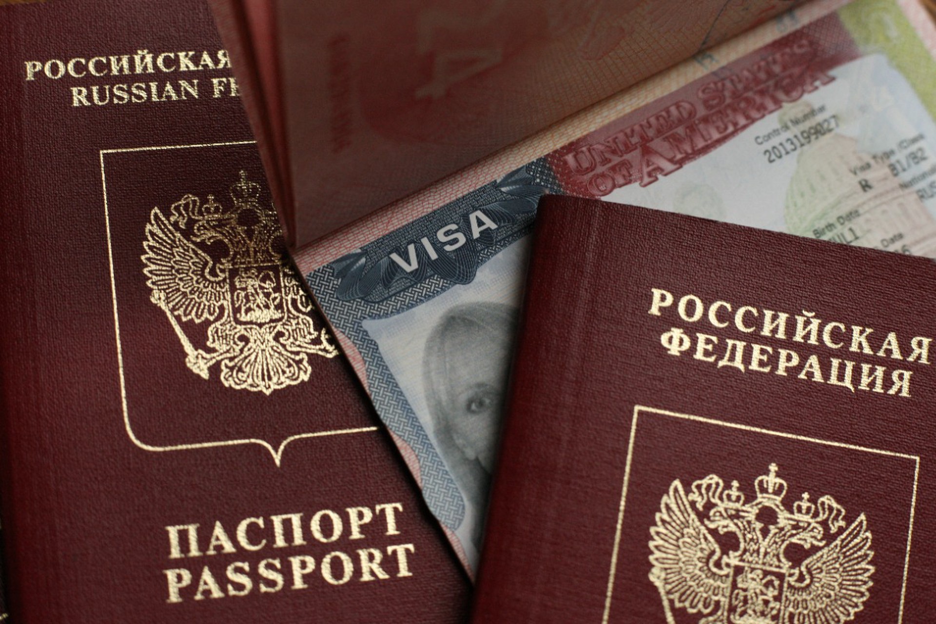 Приднестровцы массово просят российское гражданство