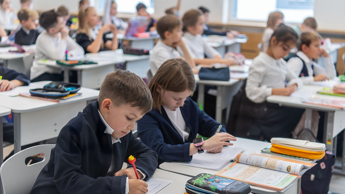 Минпросвещения разрабатывает закон о выставлении оценок за поведение учащихся