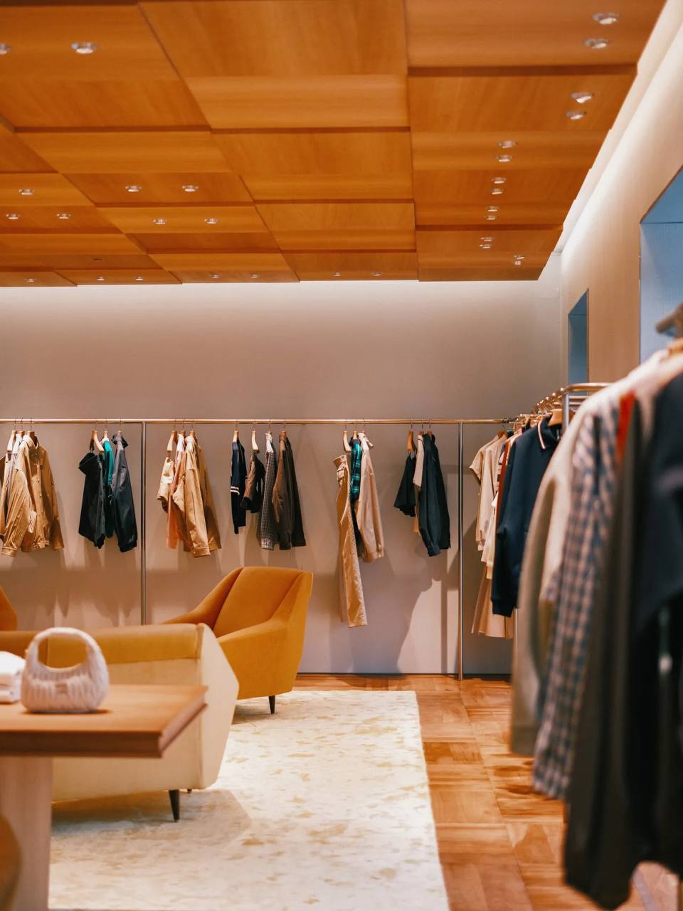 Miu Miu вновь открыл лондонский флагман на улице Нью-Бонд-стрит (фото 2)