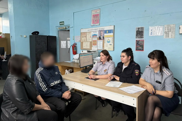 Сотрудники УИИ и ПДН провели профилактическую лекцию для несовершеннолетних в Заиграевском районе