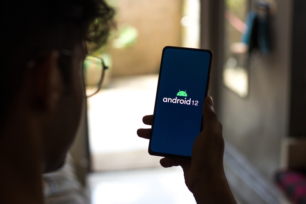 Владельцы iPhone любят эксклюзивные предложения, а поклонники Android получают от них больше выгоды, выяснили эксперты Yota