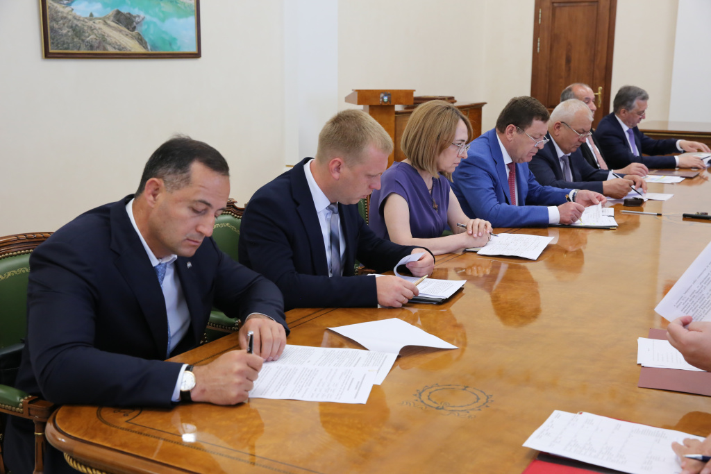 Реализация национальных проектов кто проводил