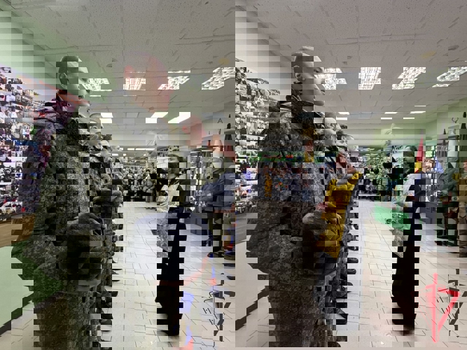 Офицер Росгвардии принял участие в проводах магаданских призывников