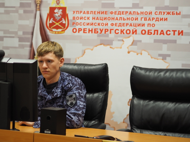 В Оренбурге росгвардейцы присоединились к всероссийской акции «Большой этнографический диктант»