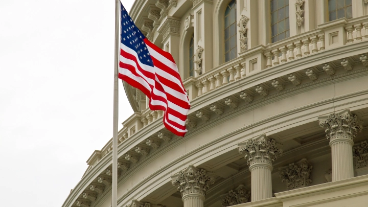 Профессор Сакс: США ошиблись ещё в 2022-м, и Россия теперь нас дожимает