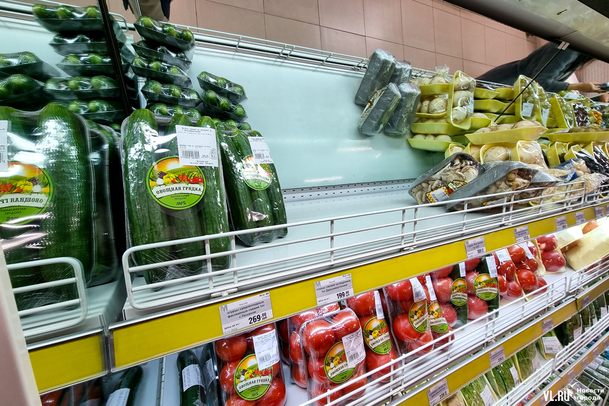 Убирают с прилавков. Паллета огурцов в супермаркете. Вкусняшки которые исчезли с прилавков магазинов. Еда которая пропала с прилавков