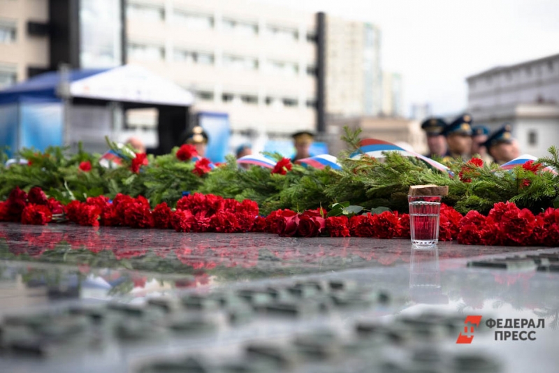 Картины в переходе парк культуры