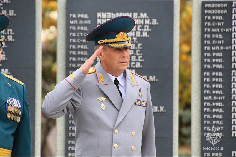 Службе — присягаем, долг — исполняем: курсанты-спасатели первого курса Донецкого института ГПС МЧС России дали клятву на верность Отечеству