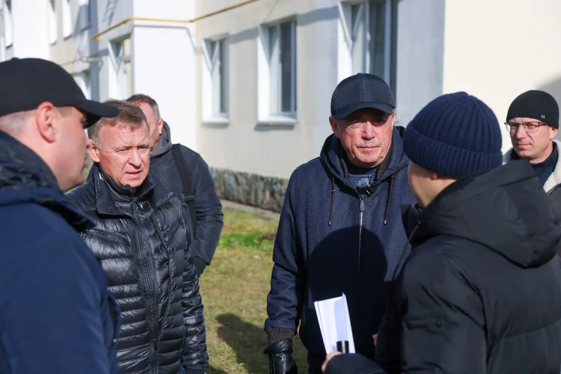 Инспекция домов на улицах Байкальской и Бориса Полевого в Дальнем пресс-служба правительства Сахалинской области