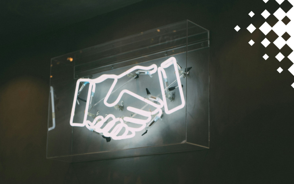 AUXO станет поставщиком решений в ELMA365 Store