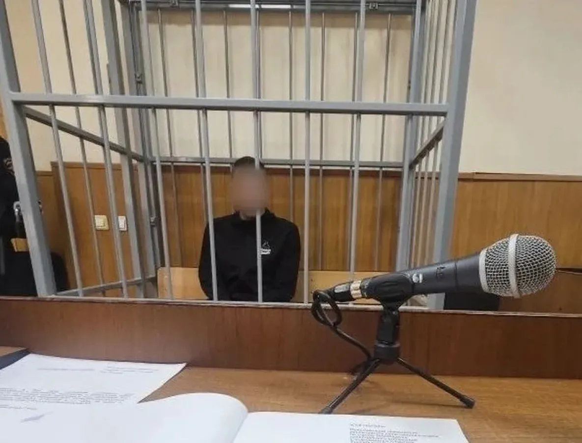 Курьер мошенников пытался забрать 8 млн рублей у дочери участника СВО в ЕАО