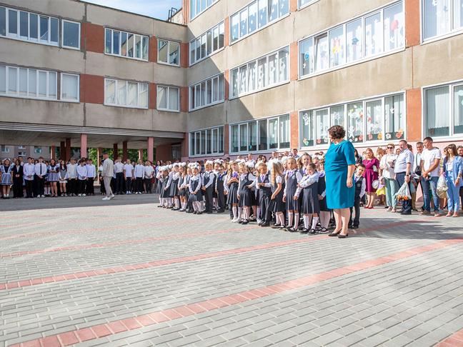 СГОК поздравил первоклассников с Днём знаний - Изображение 