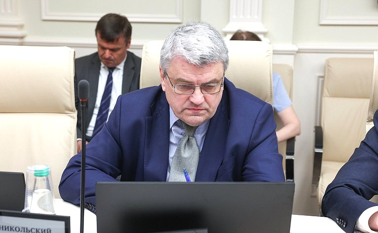 Расширенное заседание Комитета Совета Федерации по Регламенту и организации парламентской деятельности