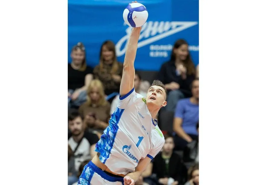 Волейбол в другой реальности. Как прошли решающие матчи мужского и женского чемпионатов России | По итогам чемпионата волейбольный «Зенит» только второй./ФОТО Евгения ВАСИЛЬЕВА