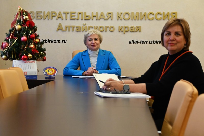 Как говорить с молодежью о выборах: Алтайский край поделился опытом работы с коллегами из Луганской Народной Республики 