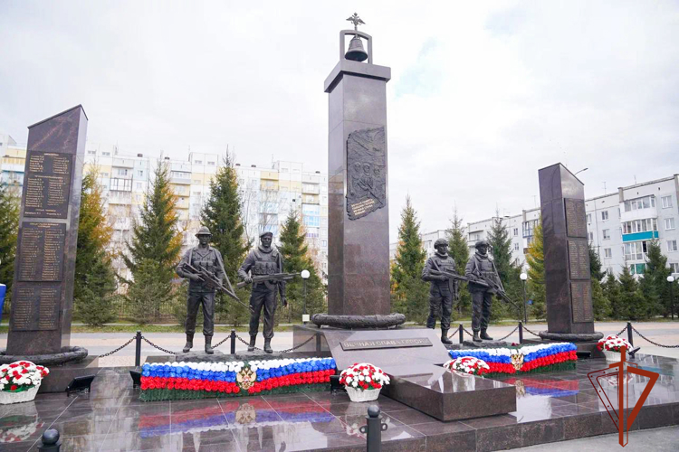 Росгвардейцы приняли участие в открытии мемориала в Кузбассе