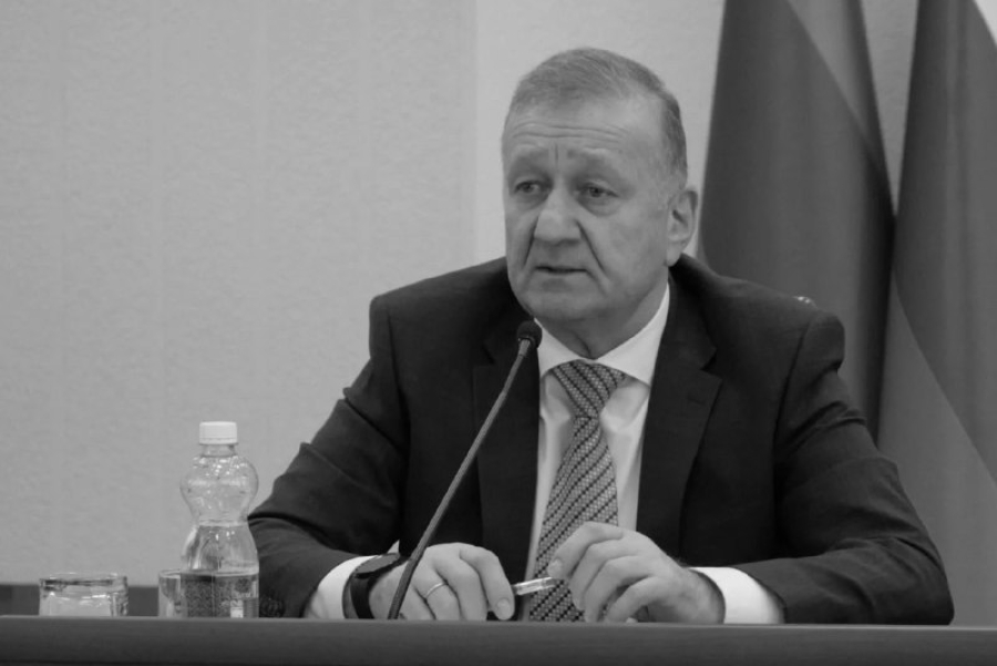 Тимур Агрба выразил соболезнования в связи с гибелью экс - главы администрации города Луганска Манолиса Пилавова