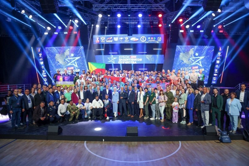 В Южно-Сахалинске стартовал межрегиональный турнир "Кубок защитников Отечества" пресс-служба правительства Сахалинской области
