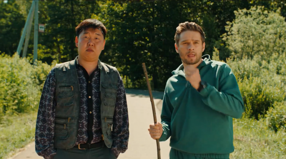 «Атмосфера кино» представила первые кадры комедии «Колбаса»