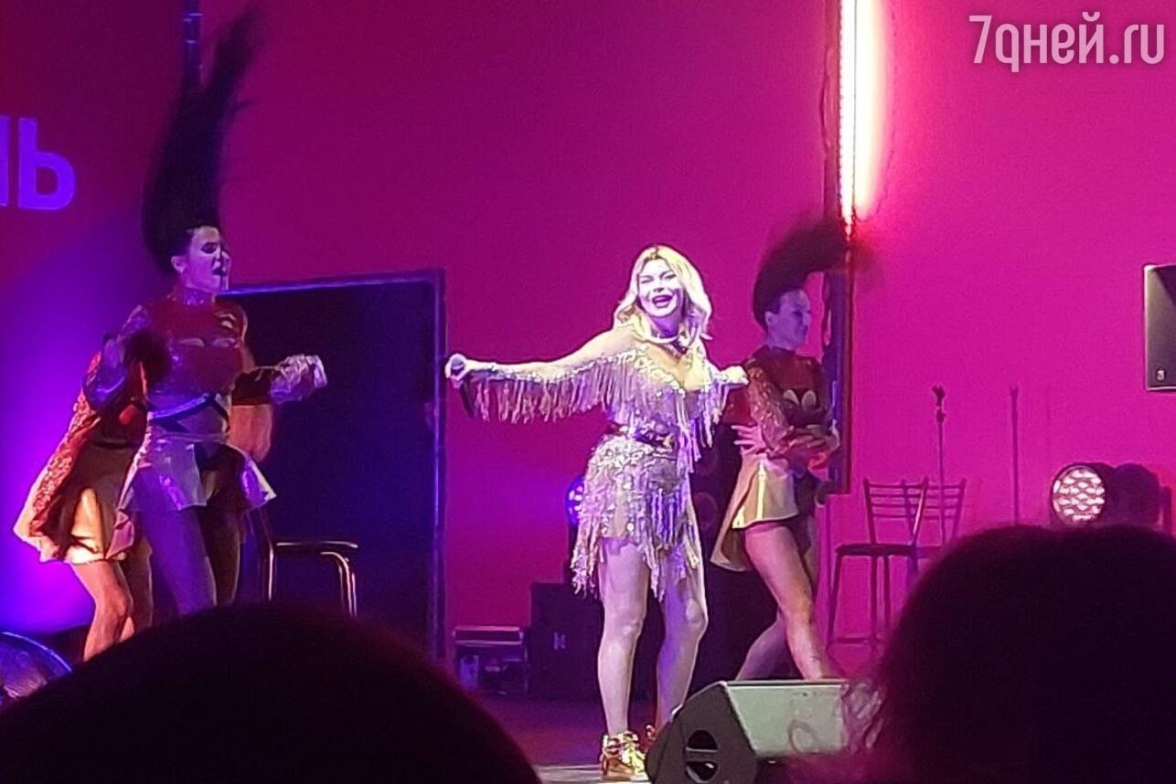 дэнс нижний новгород. розе концерт 2023 париж. дэнс нижний новгород. Caramel магазин женской одежды. мари дэнс студио нижний.