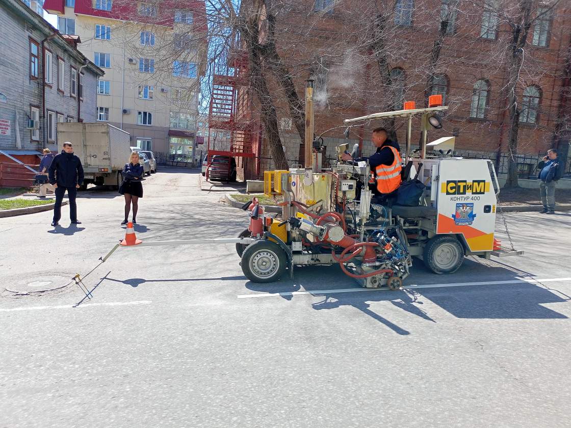 В Хабаровске стартовали работы по нанесению дорожной разметки