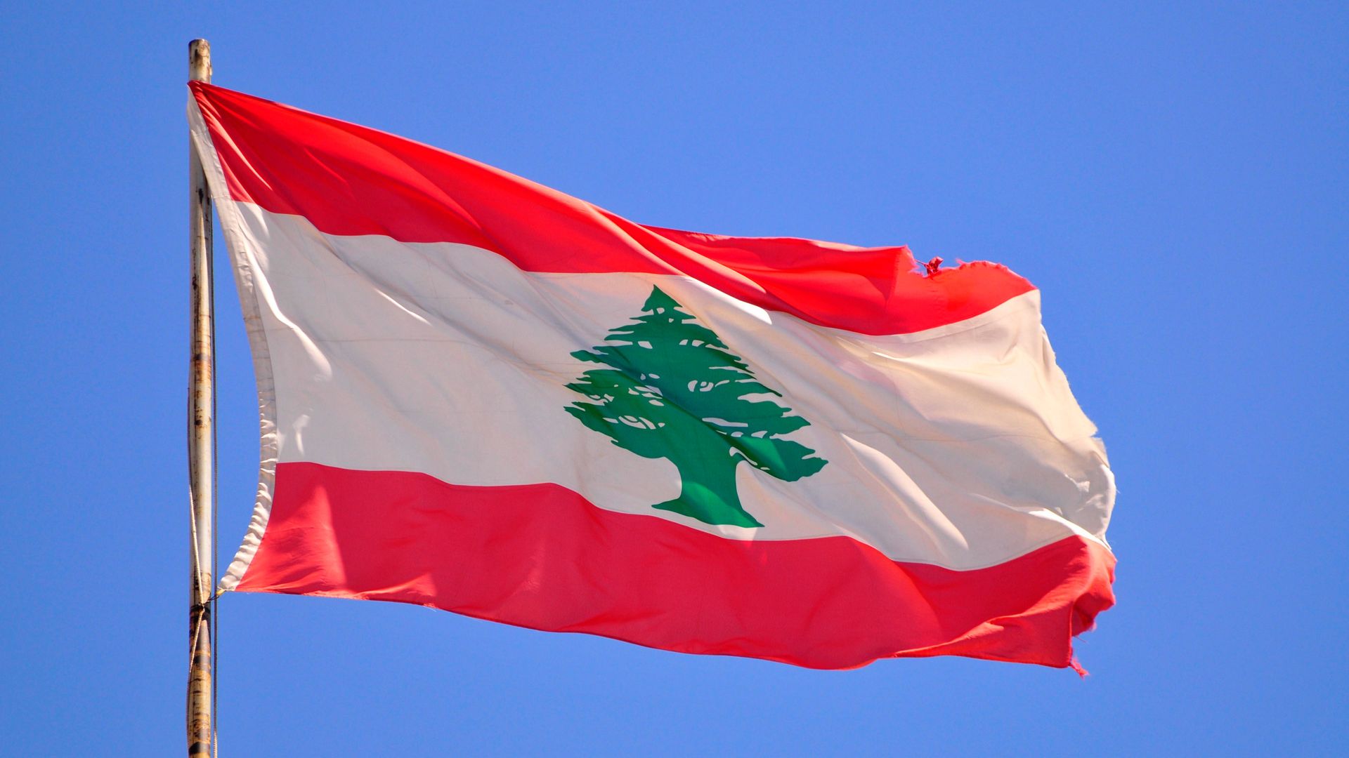 Ливанский флаг фото