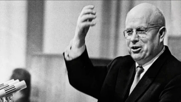 Ждут краха России и спонсируют ВСУ. Фамилии их предков знакомы всем: Чем сейчас занимаются потомки Хрущёва и Чкалова?