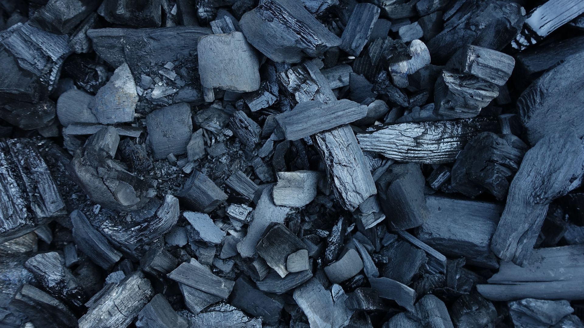 Добыча угля. Уголь длиннопламенный марки дпк. Черный уголь. Уголь в palworld. Шубарколь уголь.