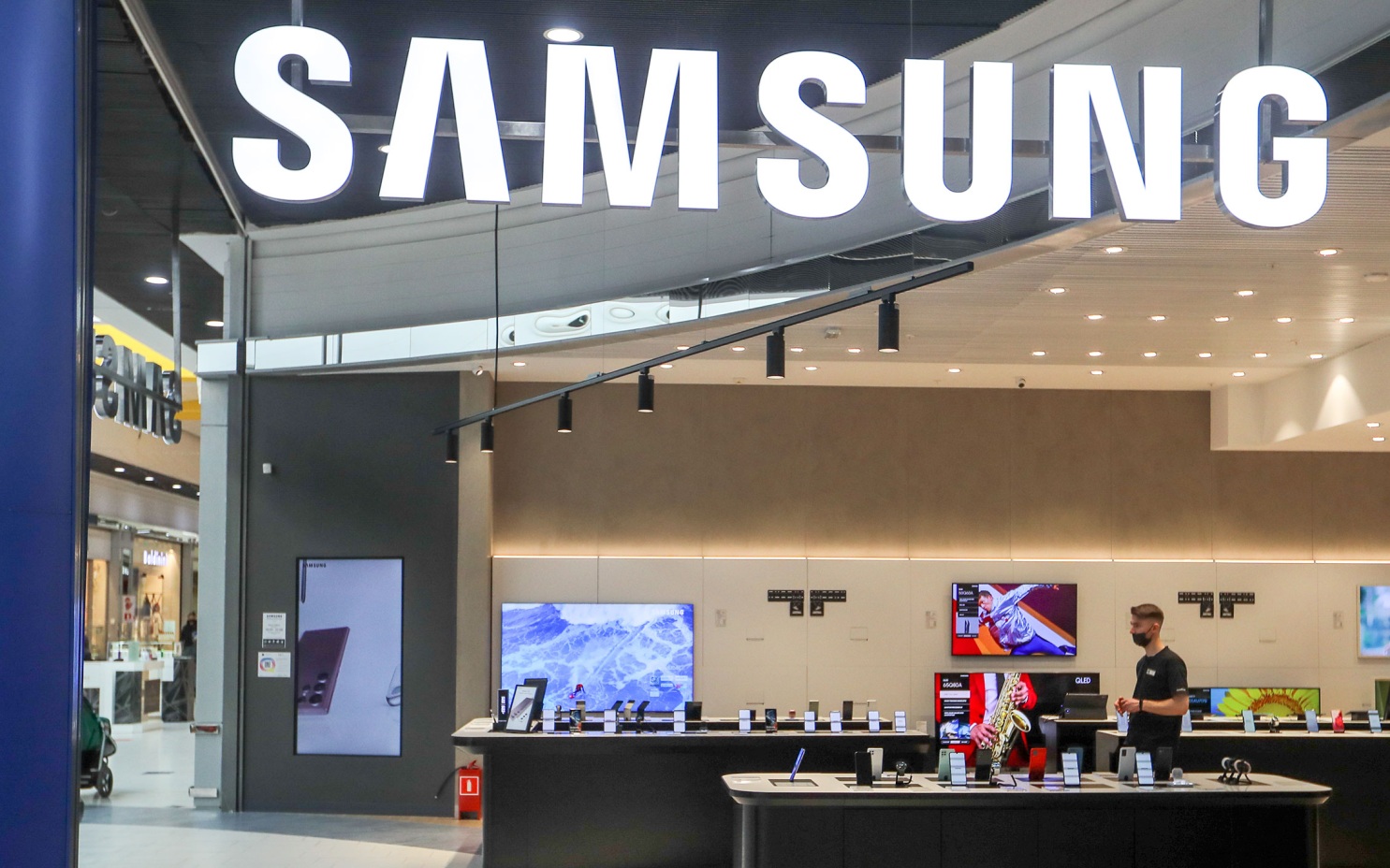Капитализация Samsung превысила $1 трлн
