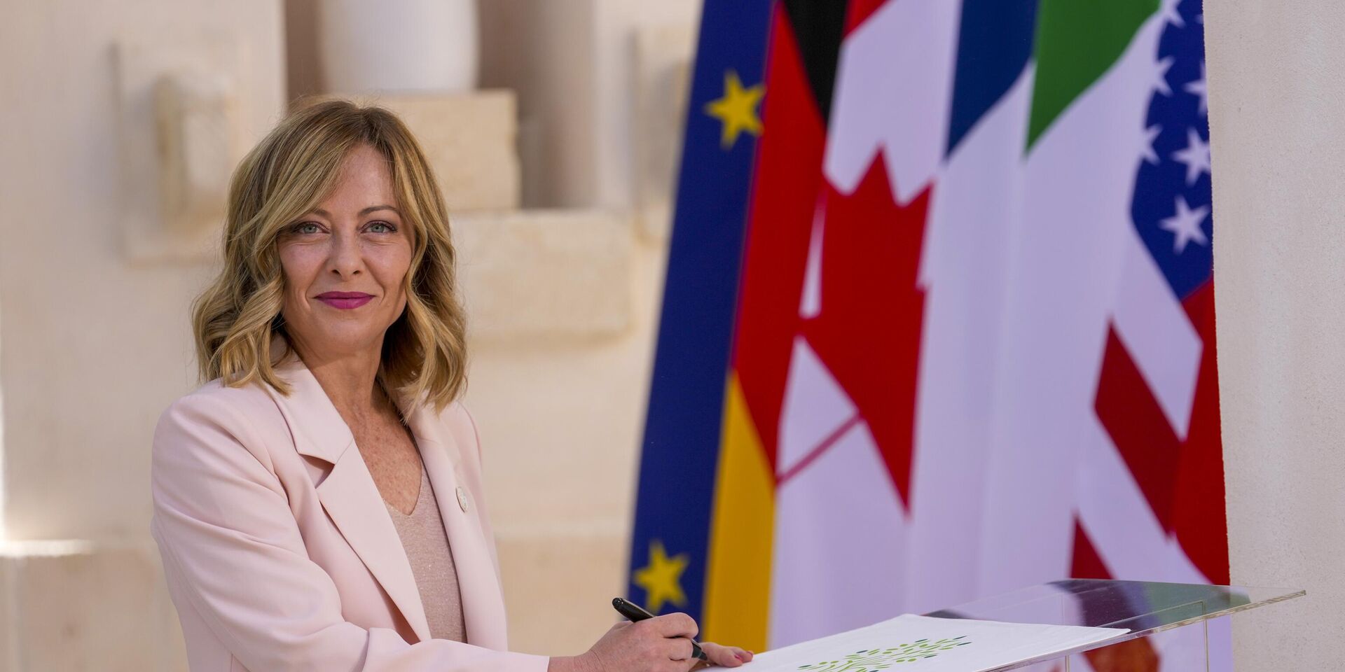 Премьер-министр Италии Джорджия Мелони прибывает на саммит мировых лидеров G7 в Борго-Эньяция, Италия, 13 июня 2024 года - ИноСМИ, 1920, 17.06.2025