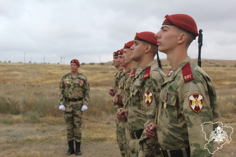 Военнослужащие Росгвардии отдали дань уважения подвигу безымянных защитников Сталинграда