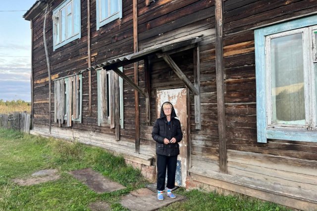 Альбине Смирновой предоставили квартиру в этом доме в 1987 году в качестве временного жилья.
