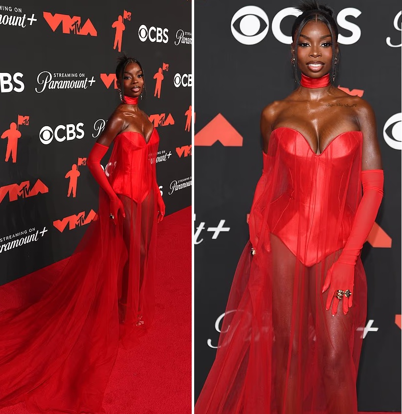 Доджа Кэт съела свою помаду, а Секси Рэд пришла в костюме чертенка с рогами на груди: Самые оригинальные и сек4суальные образы на MTV Video Music Awards 2025