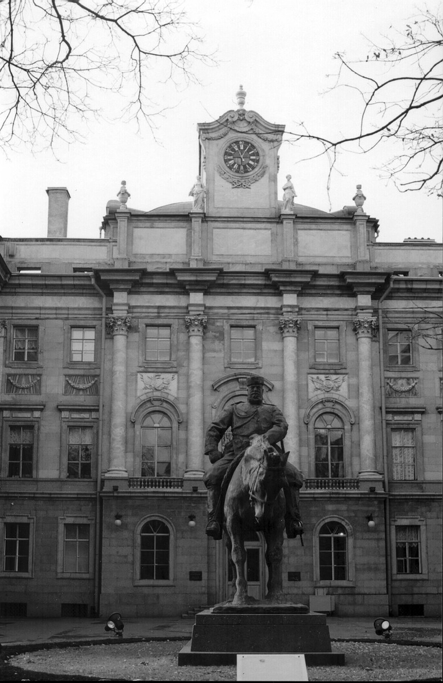 О мастере, который оживлял часы