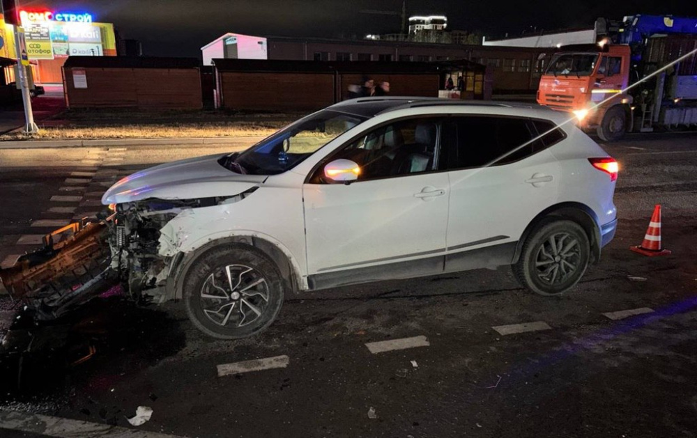 В Тюменской области водитель-бесправник погубил 17-летнюю пассажирку | В Тобольске 17-летняя девушка погибла в ДТП 