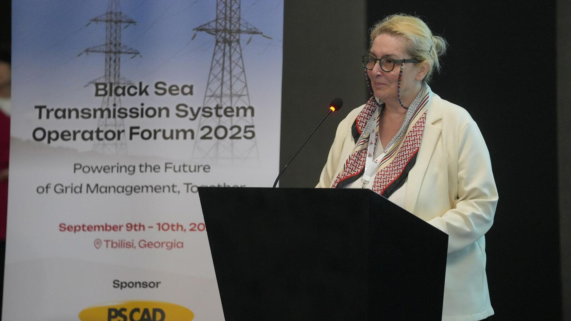 Замминистра экономики и устойчивого развития Инга Пхаладзе на Форуме операторов систем электропередачи Черноморского региона - Sputnik Грузия, 1920, 05.12.2025