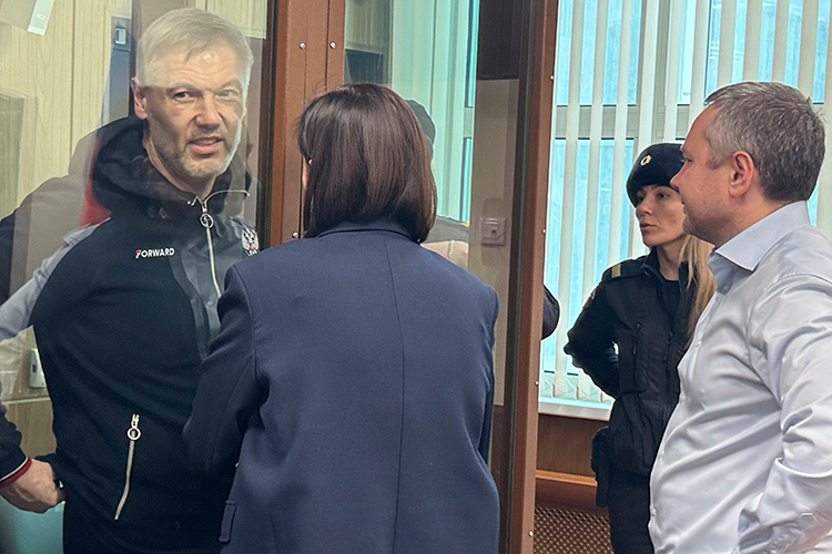 До суда дело Шайдуллина дошло с двумя статьями — по ч. 4 ст. 160 УК РФ («Присвоение или растрата в особо крупном размере») и п. «а», «б» ч. 4 ст. 174.1 УК РФ («Легализации денежных средств в особо крупном размере организованной группой»)