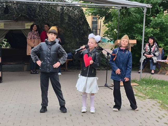 Выступление Ани Светличной