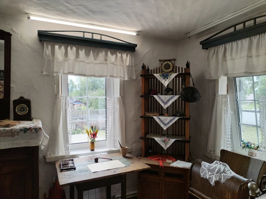 Мемориальный музей киноактрисы Екатерины Савиновой в Ельцовке 