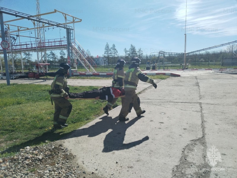 На нефтебазе ООО «Лукойл – Югнефтепродукт» Тахтамукайского района прошло пожарно-тактическое учение