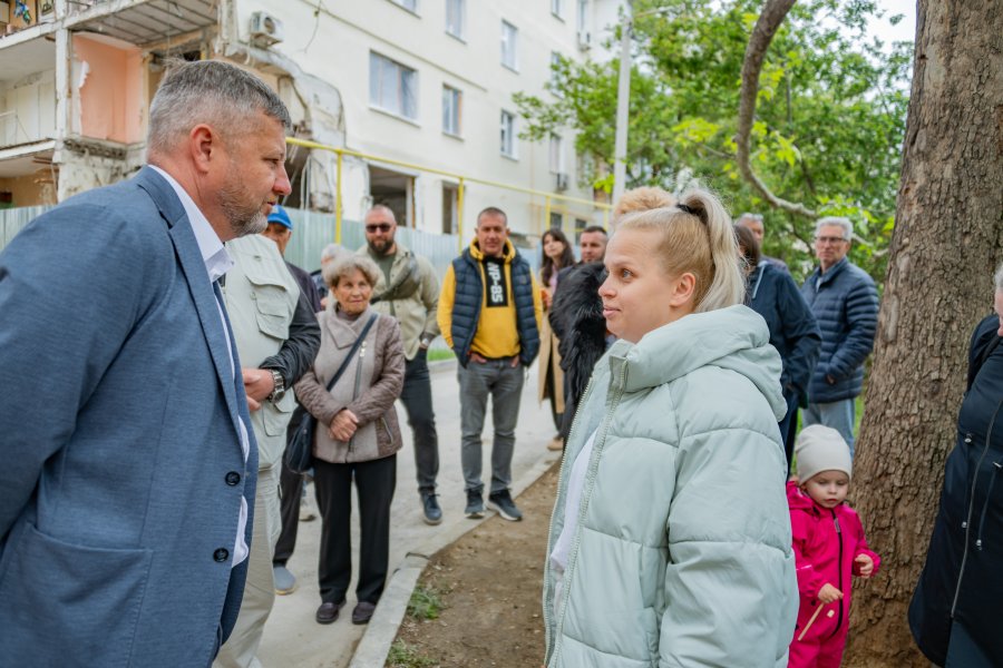 Восстановление домов на улице Корчагина ведется по графику