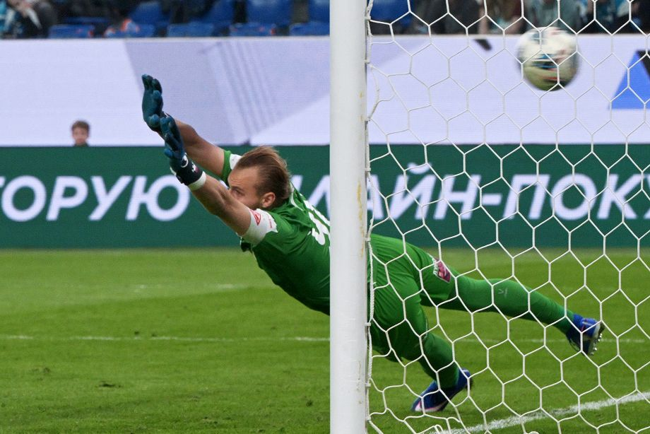 Соболев забил бывшим, «Спартак» приговорил самого себя