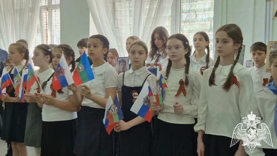 В Карачаево-Черкесии росгвардейцы приняли участие в патриотическом мероприятии