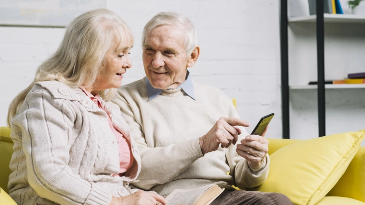 Разрыв в пенсиях: как в России живут на 19 и на 55 тысяч рублей в месяц