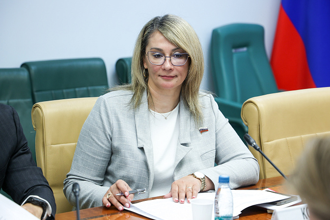 сенатор наталия косихина