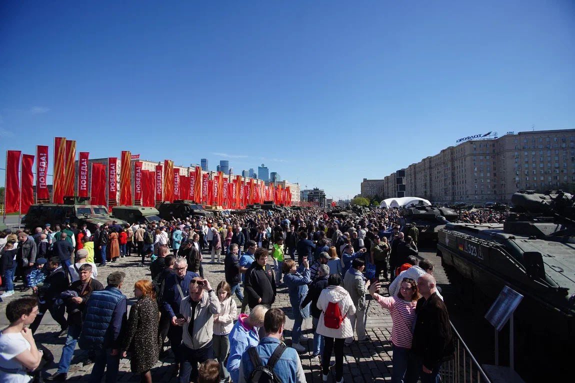 Минобороны России открыло выставку трофейного вооружения и техники в Парке Победы, фото 8