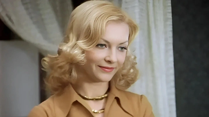 Хайп на предательстве: Как кумиры, взлетевшие на русских деньгах, теперь плюют в колодец