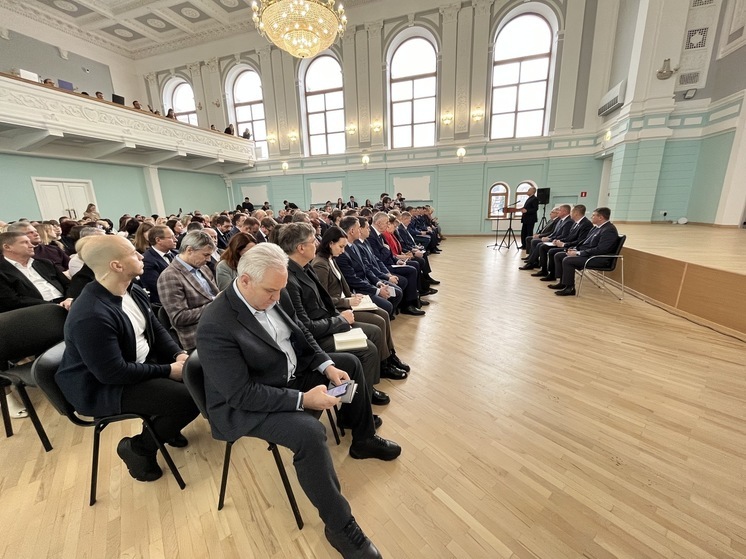 Вячеслав Володин недоволен тремя крупными чиновниками правительства Саратовской области